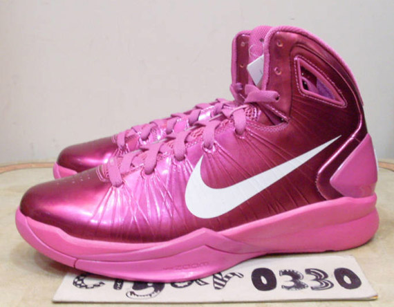 Nike Hyperdunk 2010 Think Pink Sample 2