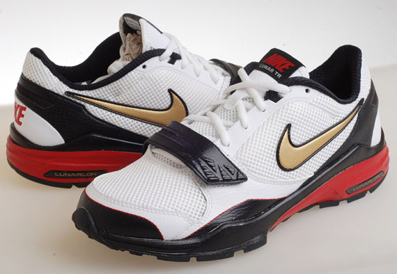 Nike Lunar Tr White Gold Red Black 2