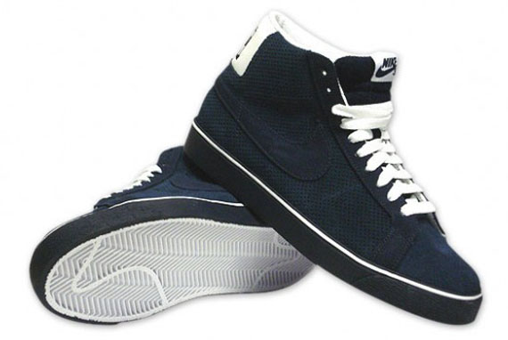 Nike Sb Blazer Mid Obsidian Poets 4