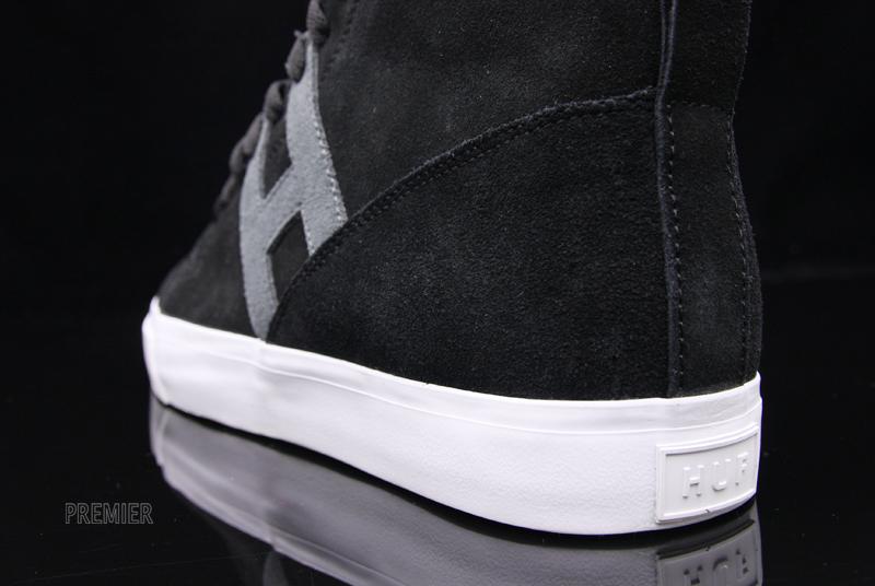 8 11 10hufblackhighback