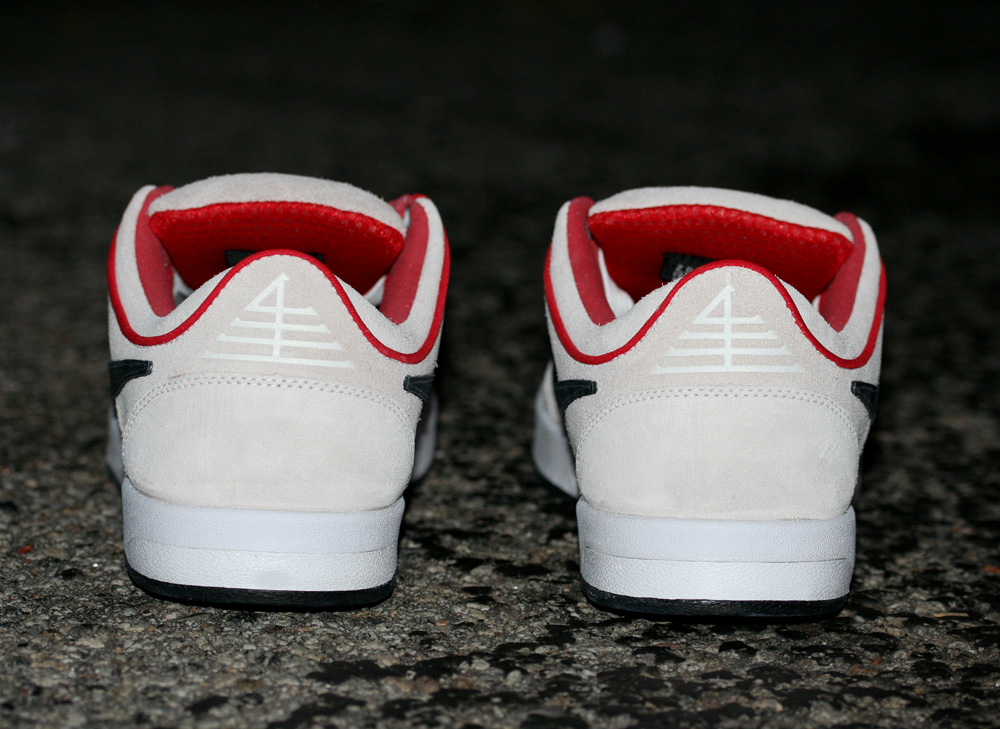 White82010 4 1000