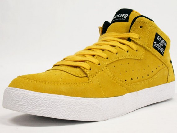 Buchanan Dog Yellow 570x427