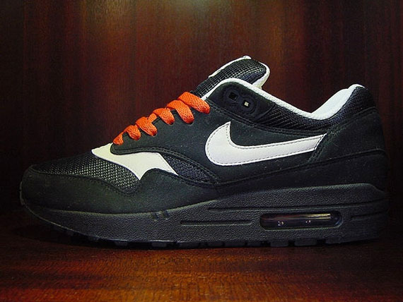 Nike Air Max 1 Blk Org Wht 01