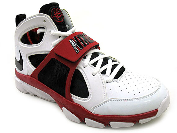 Nike Huar Tr Mid Blk Wht Red 04