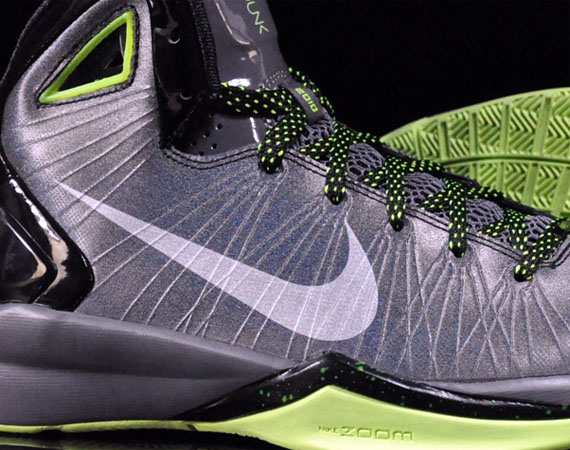 Nike Hyperdunk 2010 – Black – Metallic Silver – Dark Grey – Volt | Available