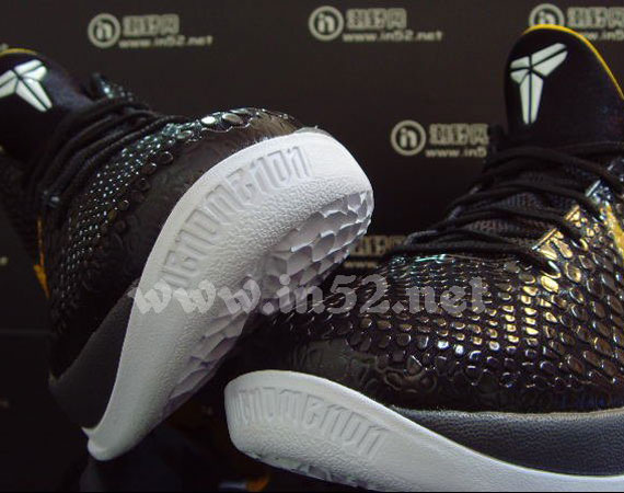 Nike Zoom Kobe Vi Blk In52 06