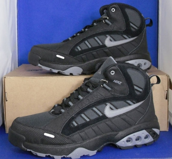 Nike Acg Umara Black Silver Sample 02
