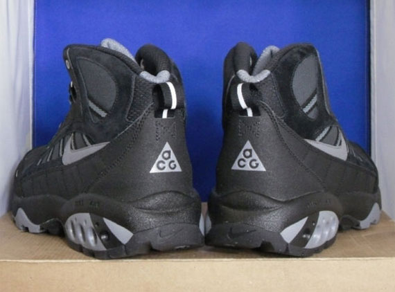 Nike Acg Umara Black Silver Sample 03