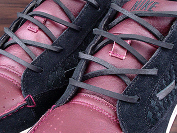 Nike Aina Chukka – Black – Deep Garnet – Birch