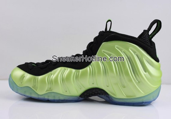 Nike Air Foamposite One Electric Green Black 1