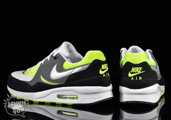 Nike Air Max Light Black White Volt 2010 02