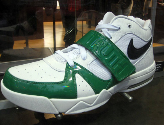 Nike Basketball Pe Display Nike Hk 03