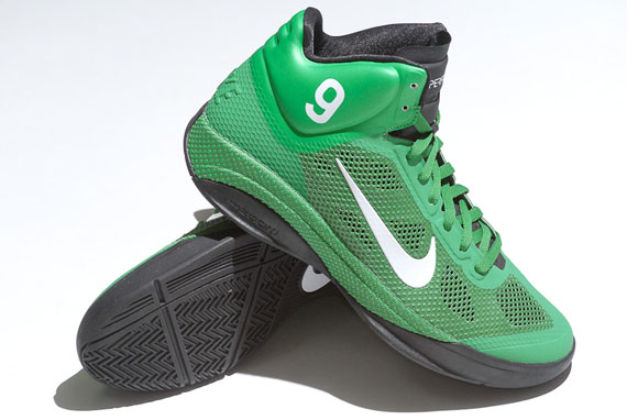 Nike Bb Pep 2010 11 Coll 01