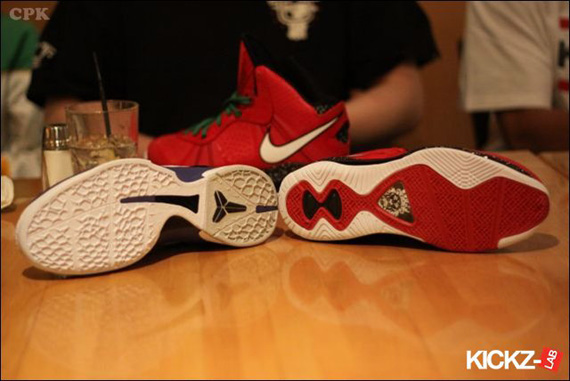Nike Lebron 8 V2 Christmas Kickzlab 12
