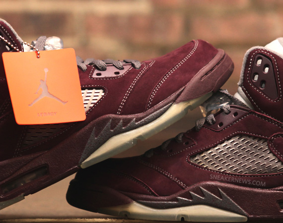 Sneakernews Readers Choice Giveaway Air Jordan V Burgundy 031