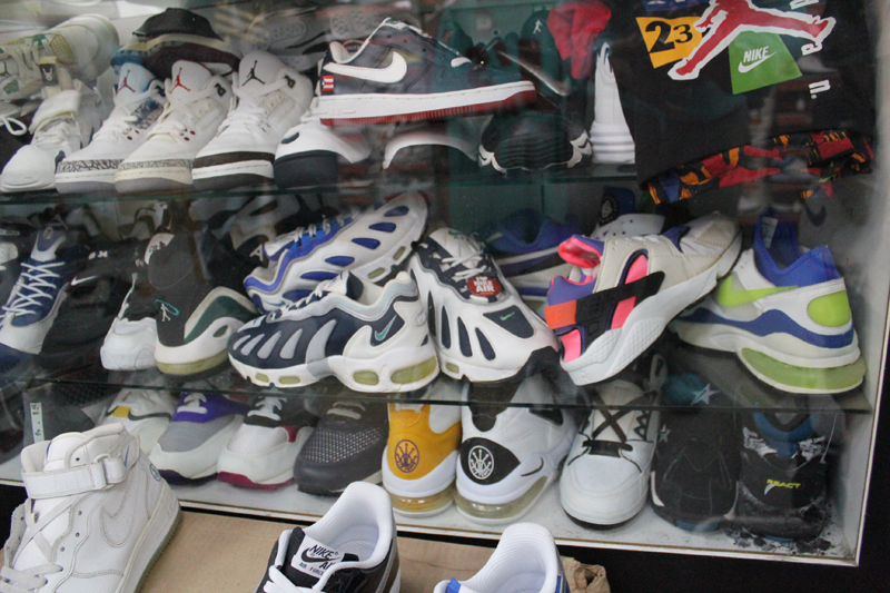 Glass Case2