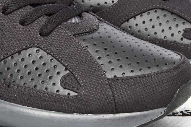 Nike Air 180 Black Alarming Blue Grey 4 1