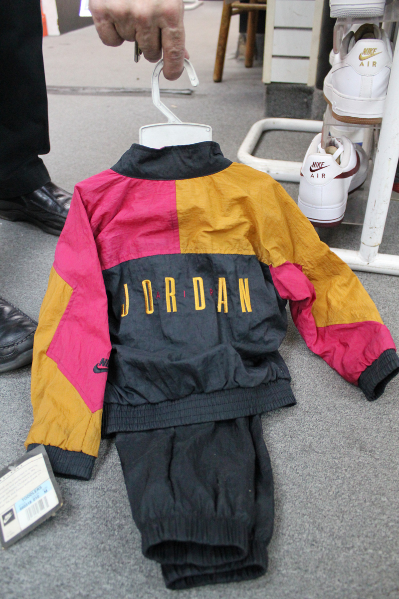 Vintage Nike Air Jordan Vii Kids Suite2