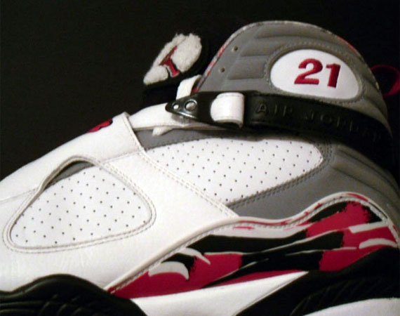Air Jordan VIII (8) - Bobby Simmons Bucks Home PE