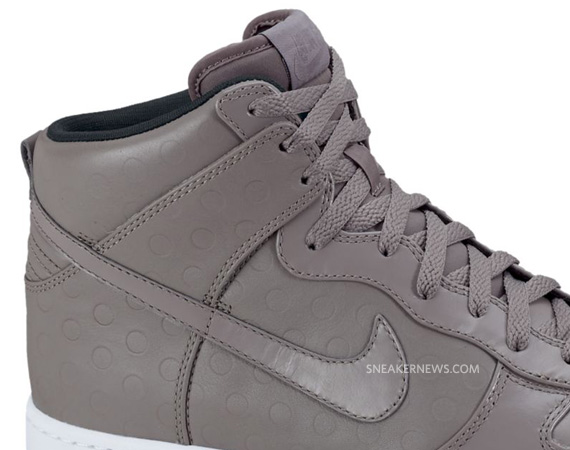 Nike Dunk High Premium Soft Grey Black White Polka Dot 02