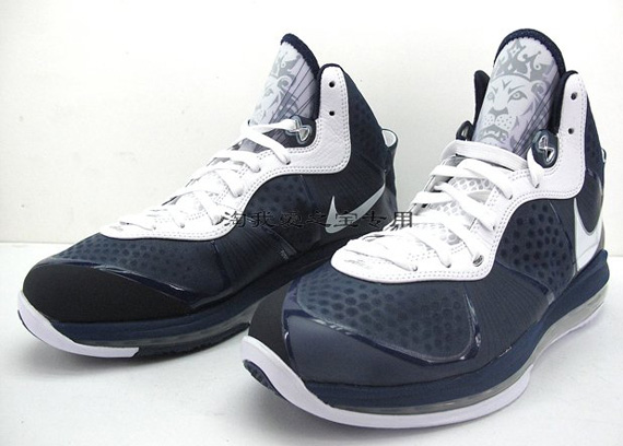 Nike Lebron 8 V.2 Navy White Detailed Images 01