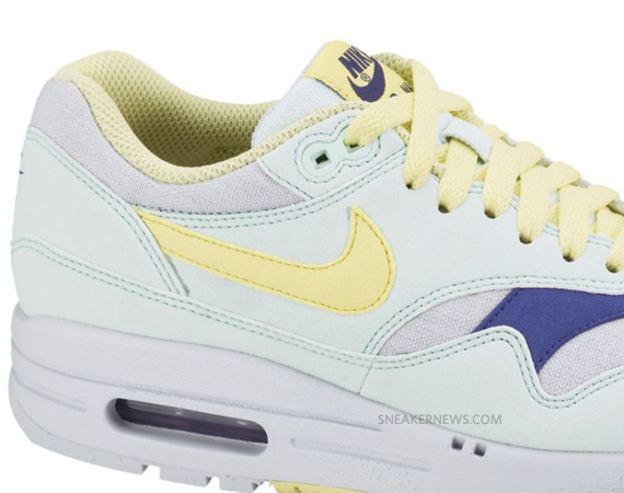 Nike Wmns Air Max 1 Filament Green Lemon Frost 03