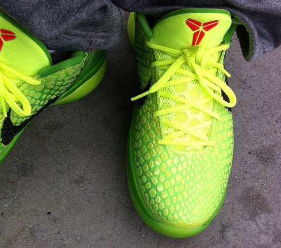 Nike Zoom Kobe Vi Grinch New Images 3