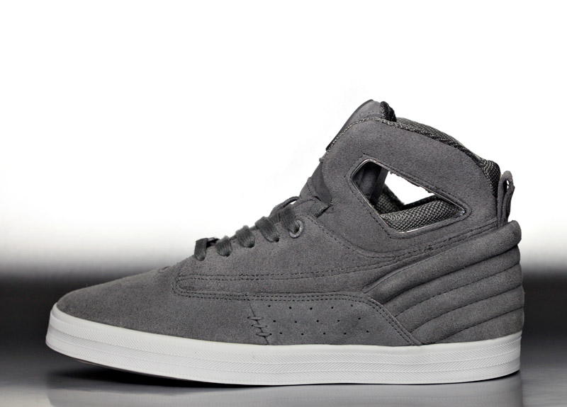 Chiv Hamachi Gray 01