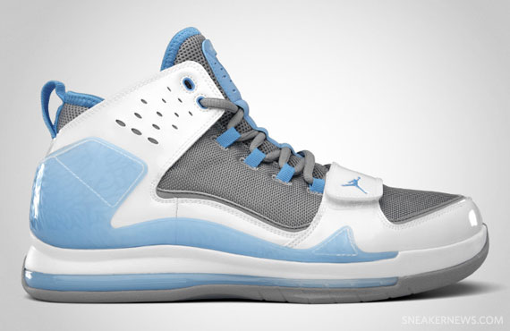 Jordan Evolution 85 White Metallic Silver University Blue Stealth 429493 104 01