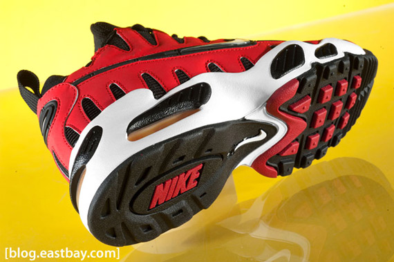 Nike Air Max Nomo Varsity Red Black White Maize 4
