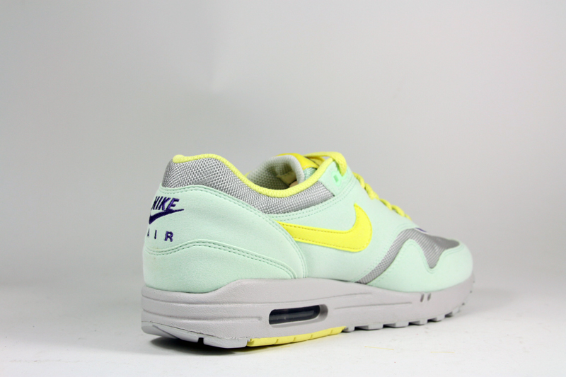 Nikw Wmns Air Max 1 Ss11 04