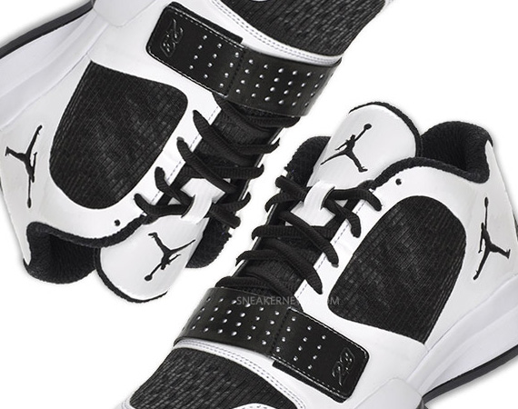 Jordan BCT Black Cat Trainer Low – Black – White