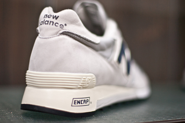 New Balance Fall 2011 M1300 00