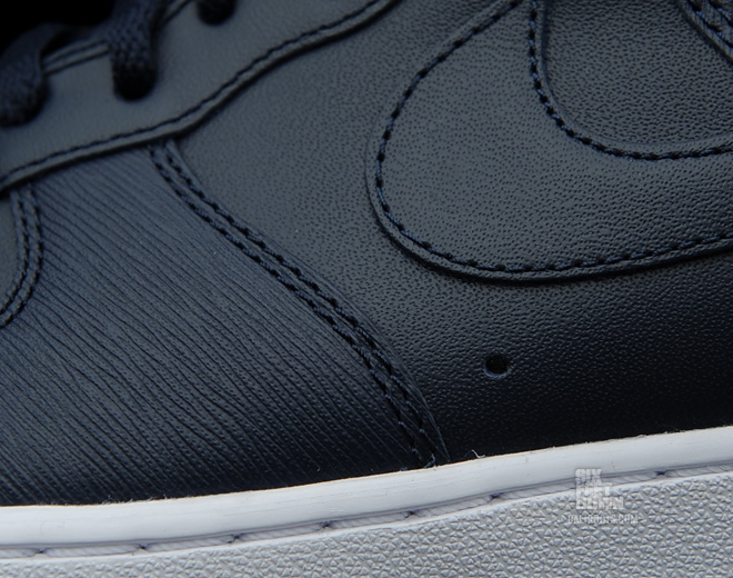 Nike Air Force 1 Low Premium Obsidian White 4