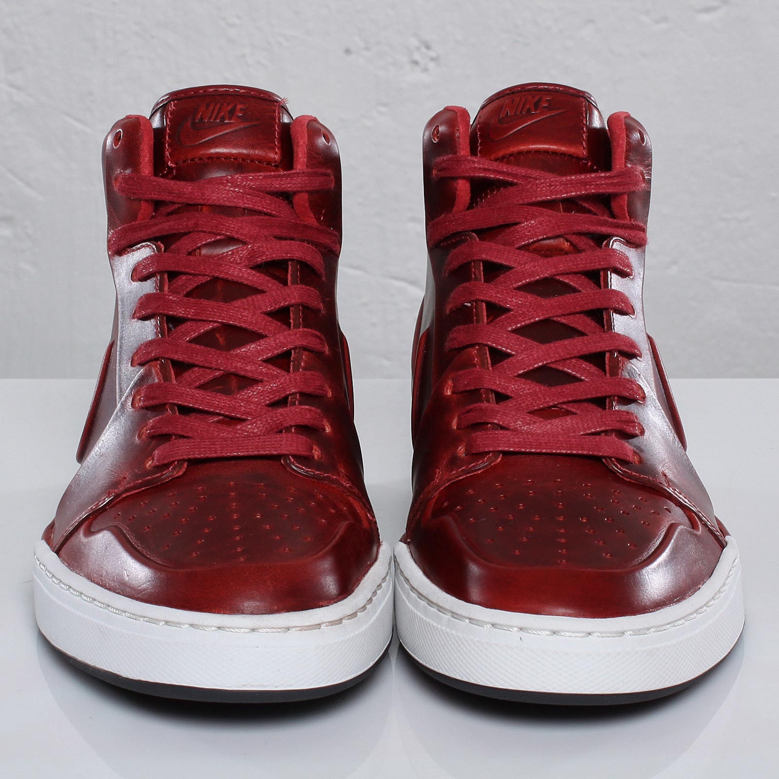 Nike Air Royal Mid Vt Team Red White 4