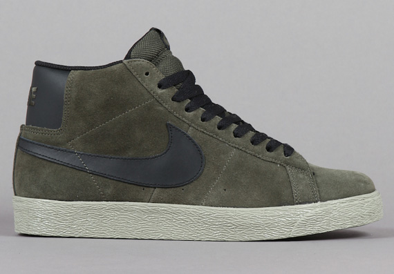 Nike Sb Blazer Mid Bog Green Black March 2011 06
