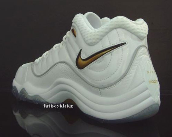 Nike Zoom Uptempo V White Metallic Gold 4