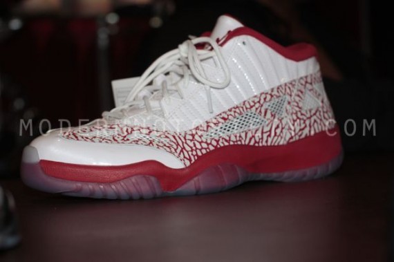 Air Jordan XI Retro Low IE – White – Varsity Red