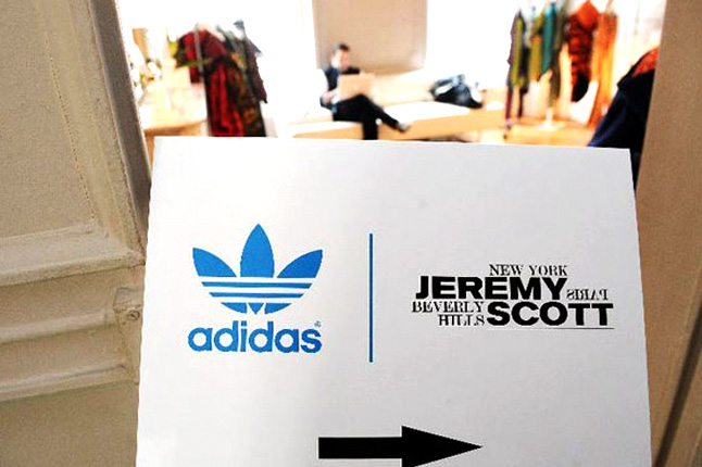 Jeremy Scott Fall Winter 2011 Paris Showcase 5 1