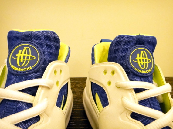 Nike Zoom Huarache Tr Low White Blue Volt Sample 01