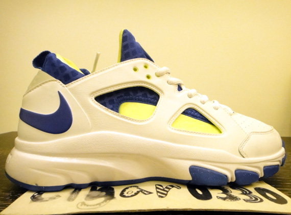 Nike Zoom Huarache Tr Low White Blue Volt Sample 07