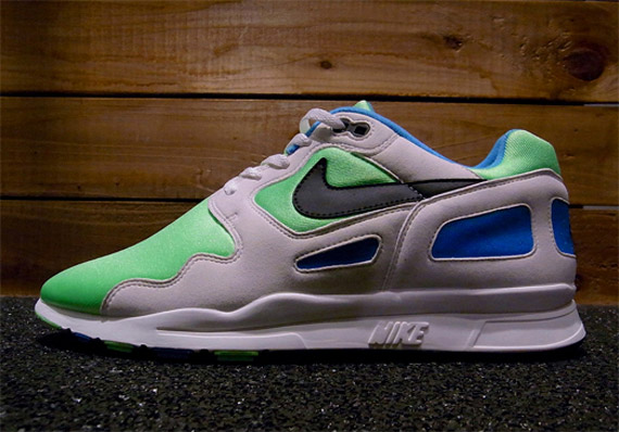 Nike Air Flow 023