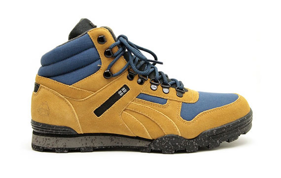 10 Deep Reebok Night Sky 06