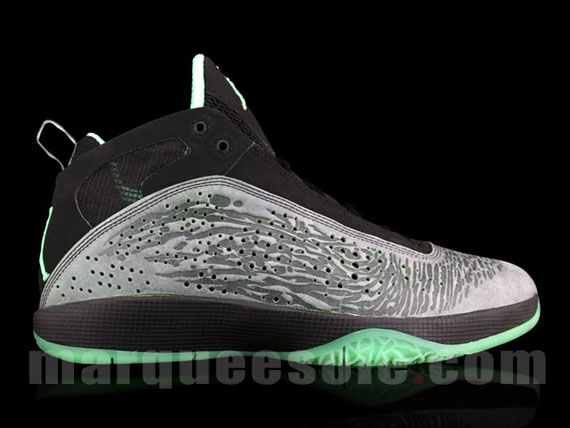 Air Jordan 2011 Electric Green 02