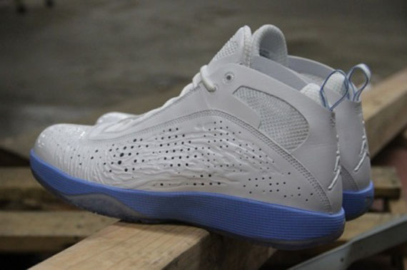 Air Jordan 2011 White University Blue Promo Sample 05