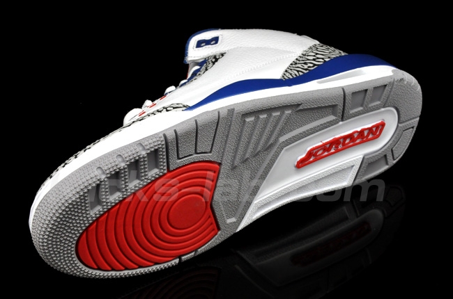 Air Jordan 3 Retro True Blue 2011 4