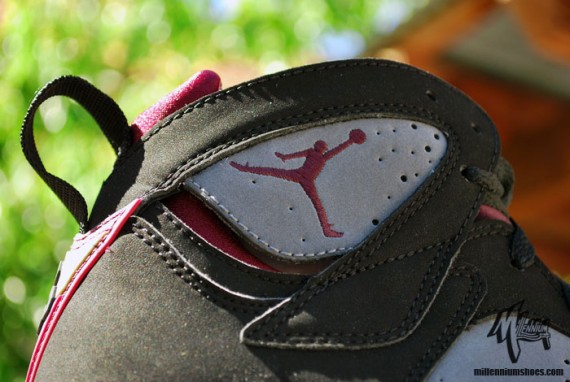 Air Jordan VII Retro - Black - Light Graphite - Bordeaux - Detailed Images