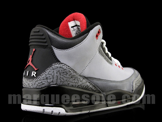 Air Jordan III ' Stealth'