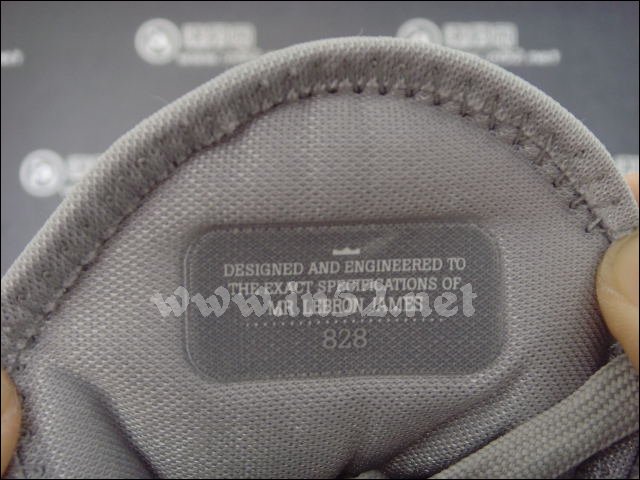 Nike Lebron 8 V2 Low Wolf Grey White Metallic Silver 8