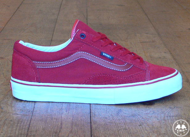 Vans Syn Univ 1